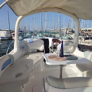Ohana Botel